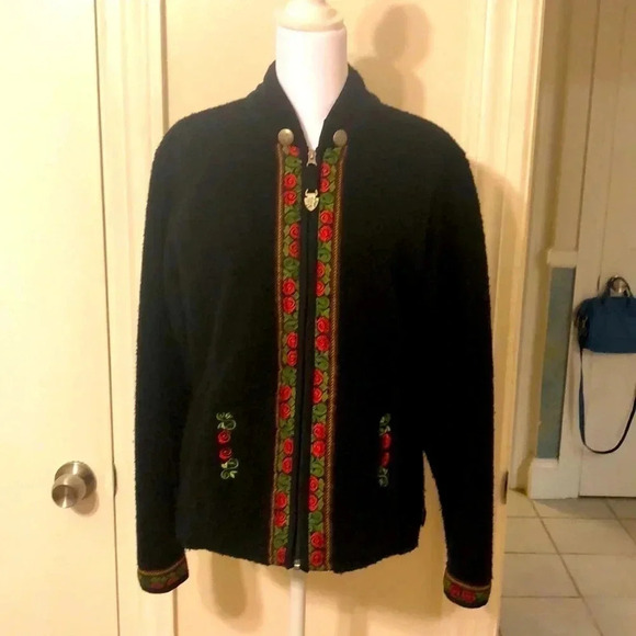 Obermeyer sweater - Picture 1 of 9